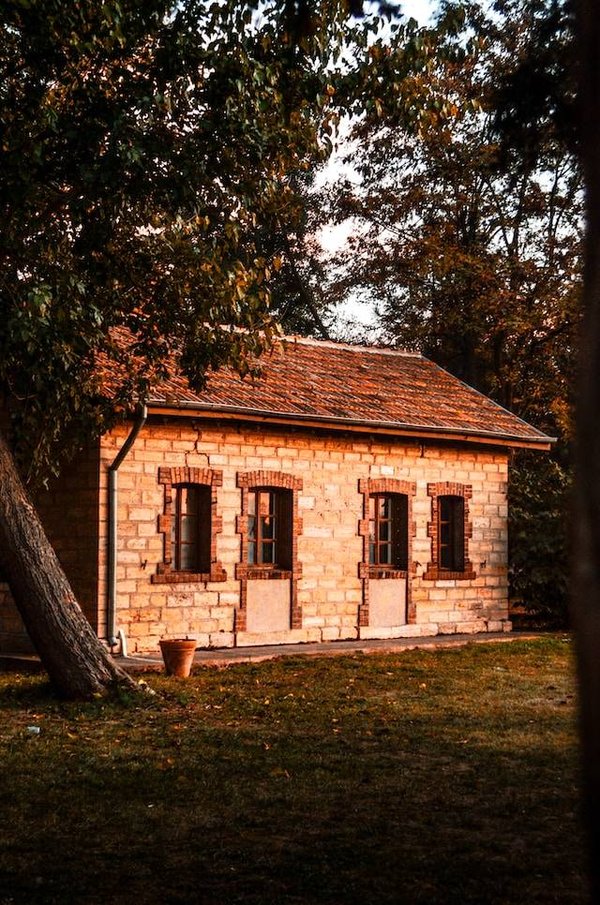 Comment évaluer la valeur d'un bien immobilier à la campagne ?